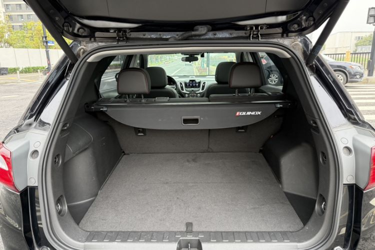 Used Chevrolet Equinox 2019 Redline 550T Automatic All-Wheel-Drive RS Model China VI Standard Trunk