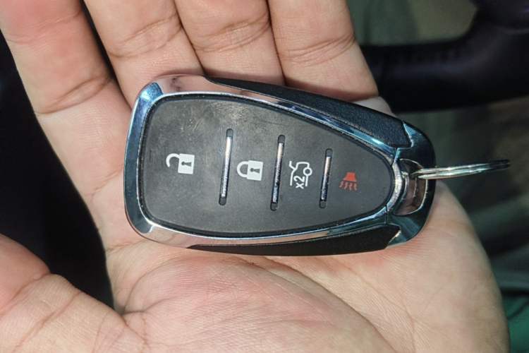 Used Chevrolet Equinox 2019 Redline 550T Automatic All-Wheel-Drive Trailblazer RS China VI Standard Vehicle Key