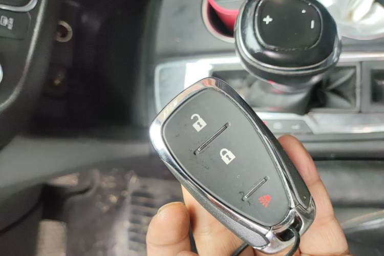 Used Chevrolet Equinox 2019 535T Automatic Chijie Edition China VI Vehicle Key