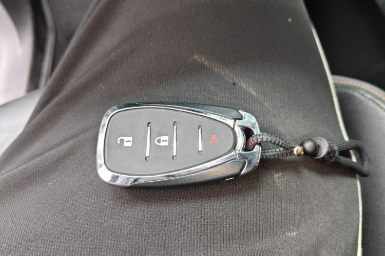 Used Chevrolet Equinox 2019 535T Automatic Chijie Edition China VI Vehicle Key