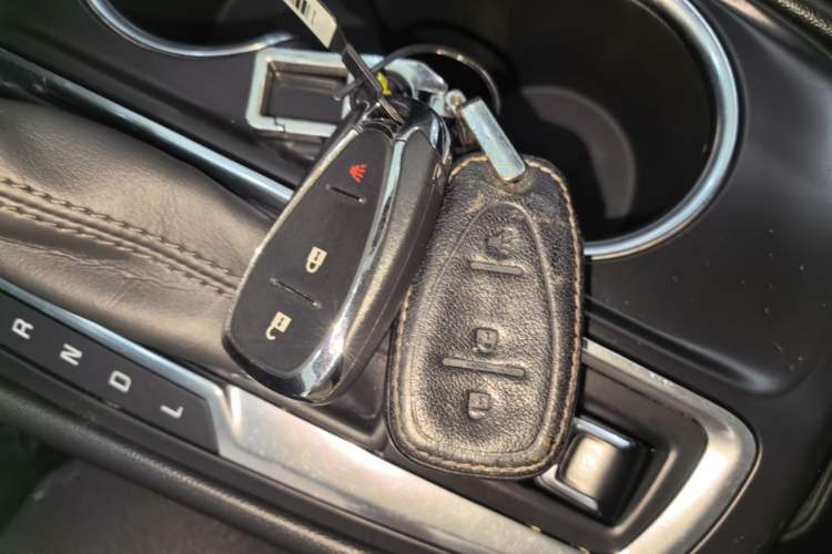 Used Chevrolet Equinox 2019 535T Automatic Chijie Edition China VI Vehicle Key