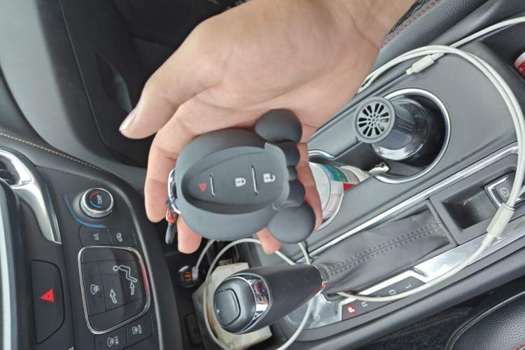 Used Chevrolet Equinox 2019 535T Automatic Chijie Edition China V Standard Vehicle Key