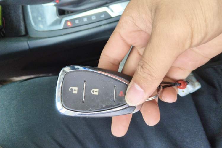 Used Chevrolet Equinox 2019 535T Automatic Chijie Edition China VI Vehicle Key