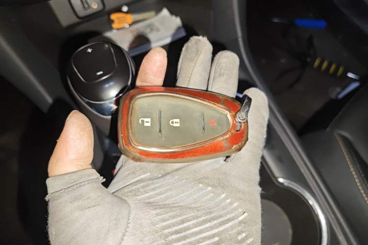 Used Chevrolet Equinox 2019 535T Automatic Chijie Edition China VI Vehicle Key