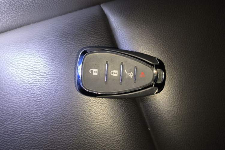 Used Chevrolet Equinox 2019 535T Automatic YuJie Edition China VI Vehicle Key