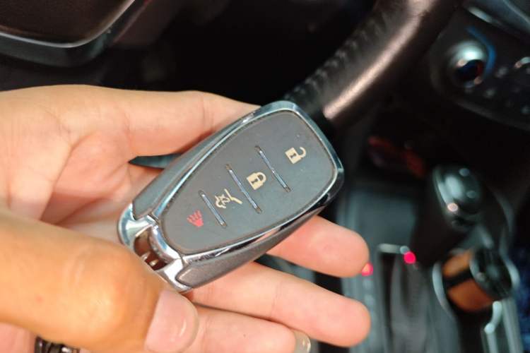 Used Chevrolet Equinox 2019 535T Automatic YuJie Edition China VI Vehicle Key