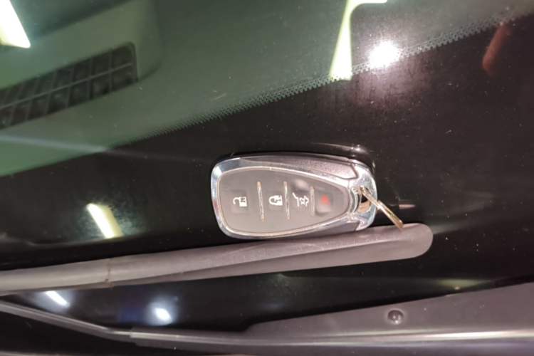 Used Chevrolet Equinox 2019 535T Automatic YuJie Edition China V Standard Vehicle Key