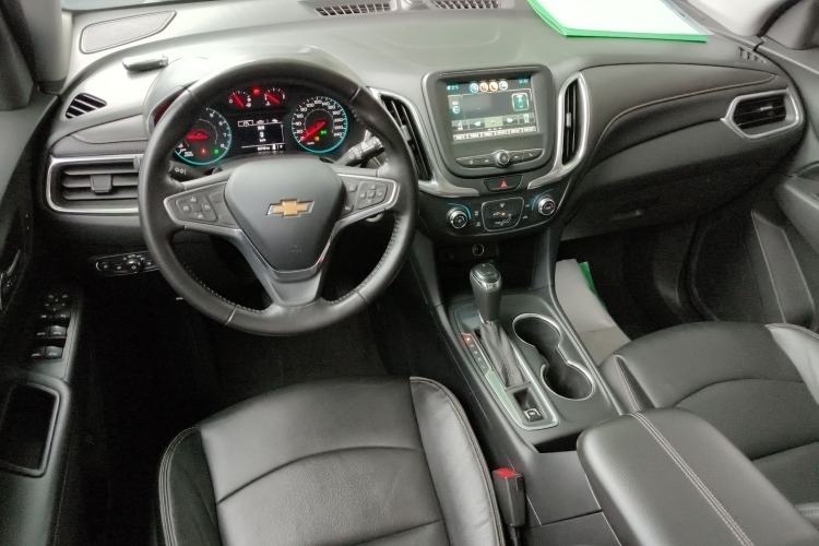 Used Chevrolet Equinox 2019 535T Automatic Chijie Edition China VI Center Console