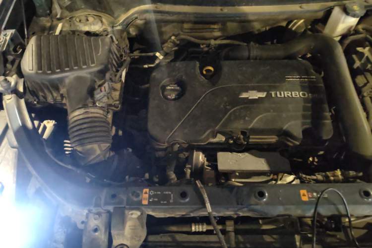 Used Chevrolet Equinox 2019 535T Automatic Chijie Edition China VI Engine Bay Right