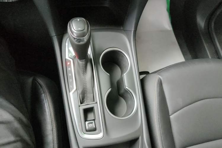 Used Chevrolet Equinox 2019 535T Automatic Chijie Edition China VI Gear Lever