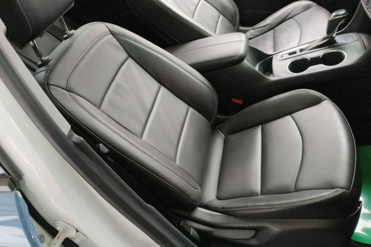 Used Chevrolet Equinox 2019 535T Automatic Chijie Edition China VI Right Front Seat