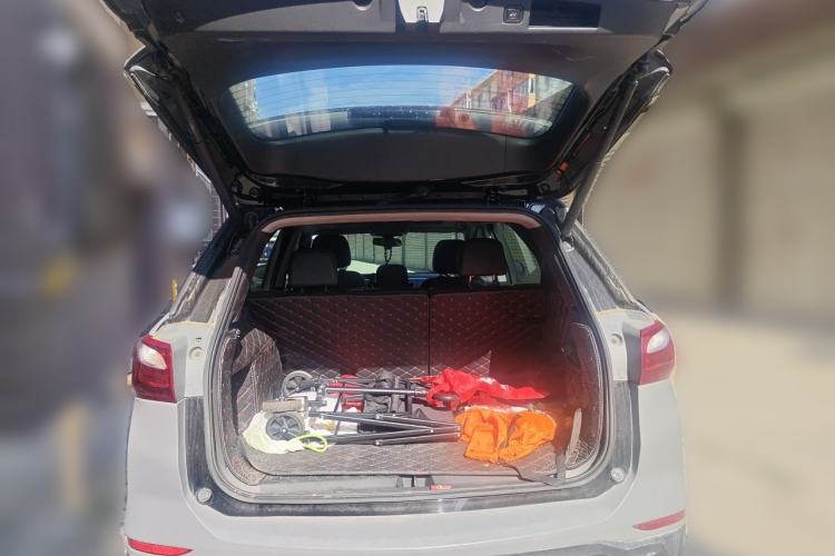 Used Chevrolet Equinox 2019 535T Automatic YuJie Edition China V Standard Trunk