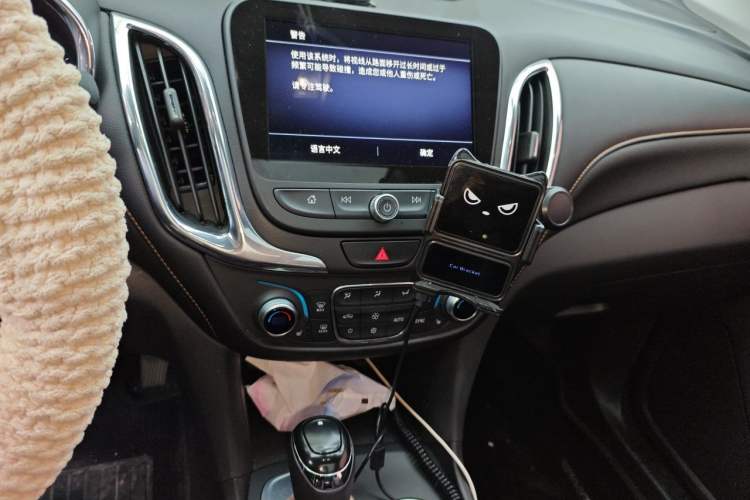 Used Chevrolet Equinox 2019 535T Automatic YuJie Edition China V Standard Audio And AC Panel