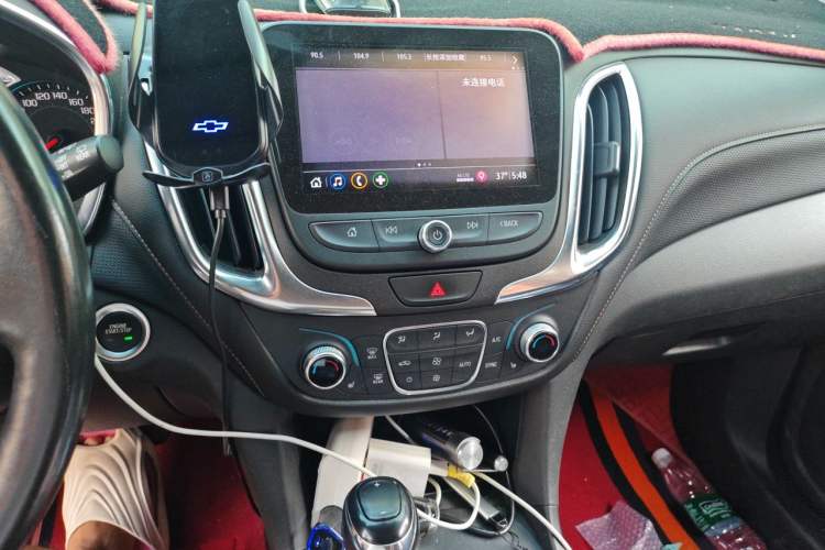 Used Chevrolet Equinox 2019 535T Automatic YuJie Edition China V Standard Audio And AC Panel