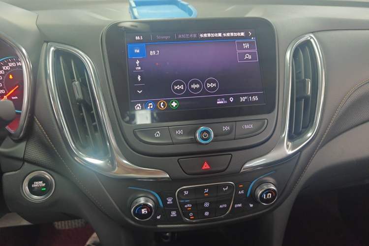 Used Chevrolet Equinox 2019 535T Automatic YuJie Edition China V Standard Audio And AC Panel