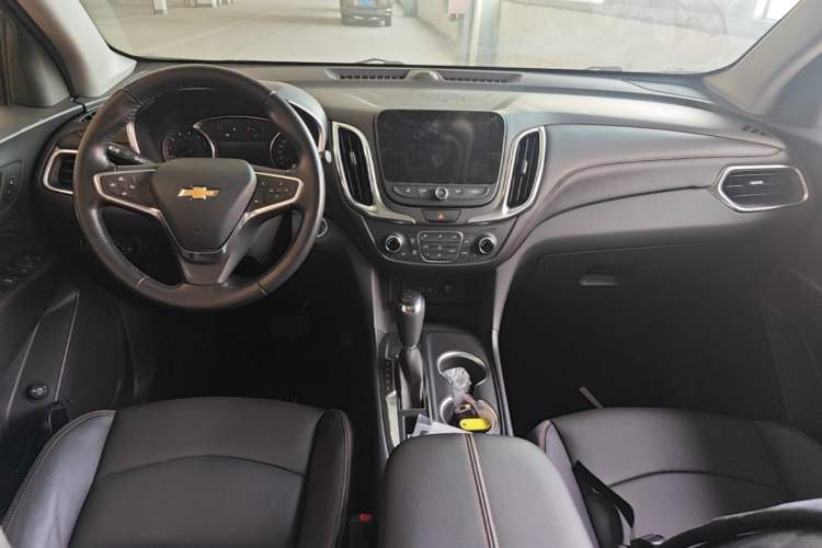 Used Chevrolet Equinox 2019 535T Automatic YuJie Edition China VI Center Console