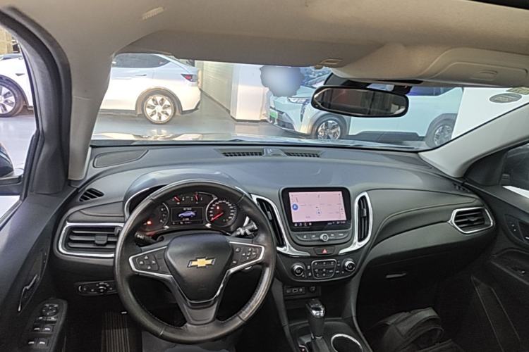 Used Chevrolet Equinox 2019 535T Automatic YuJie Edition China VI Center Console