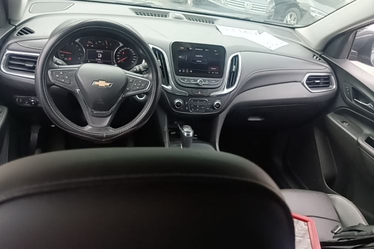 Used Chevrolet Equinox 2019 535T Automatic YuJie Edition China V Standard Center Console