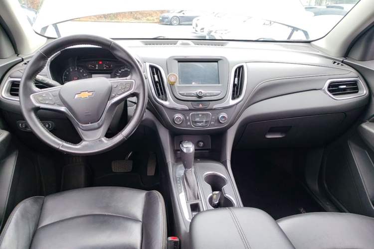 Used Chevrolet Equinox 2019 535T Automatic Chijie Edition China VI Center Console