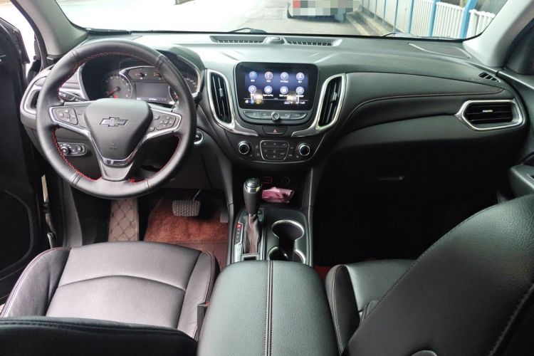 Used Chevrolet Equinox 2019 Redline 550T Automatic All-Wheel-Drive RS Model China VI Standard Center Console
