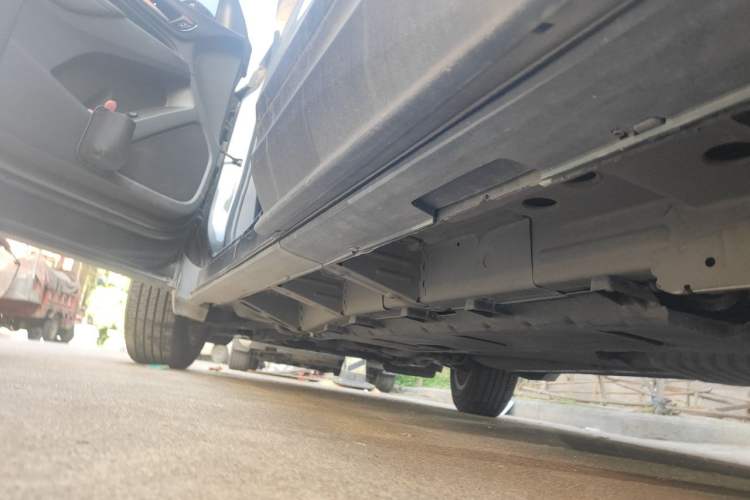 Used Chevrolet Equinox 2019 535T Automatic YuJie Edition China V Standard Chassis Rear Left