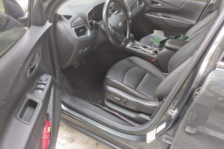 Used Chevrolet Equinox 2019 535T Automatic YuJie Edition China V Standard Driver Seat