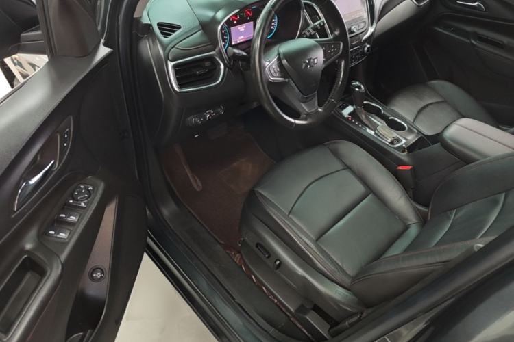 Used Chevrolet Equinox 2019 Redline 550T Automatic All-Wheel-Drive RS Model China VI Standard Driver Seat