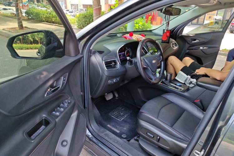 Used Chevrolet Equinox 2019 535T Automatic YuJie Edition China V Standard Driver Seat