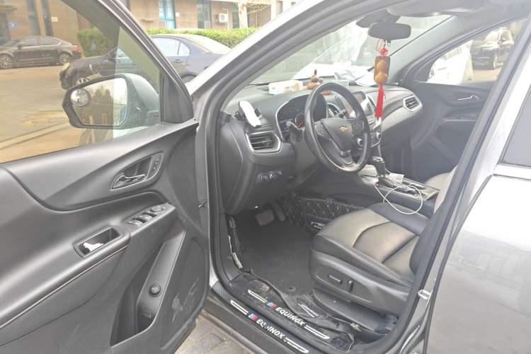 Used Chevrolet Equinox 2019 535T Automatic YuJie Edition China VI Driver Seat