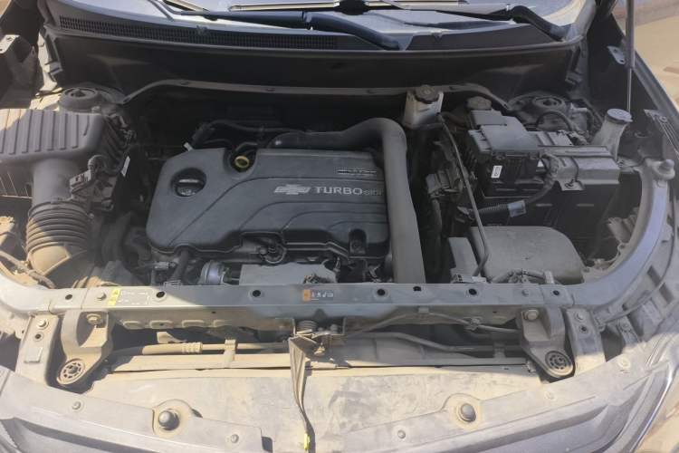 Used Chevrolet Equinox 2019 535T Automatic Chijie Edition China VI Engine Bay