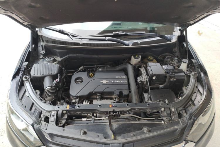 Used Chevrolet Equinox 2019 535T Automatic YuJie Edition China VI Engine Bay