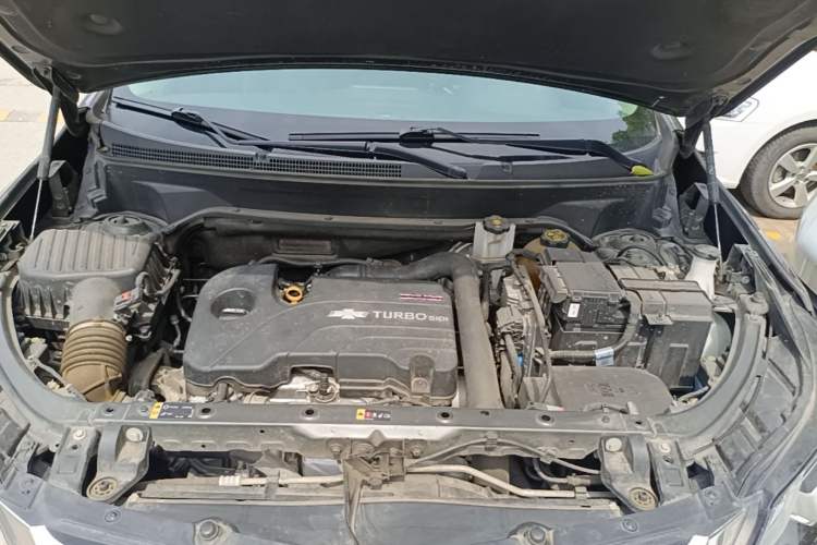 Used Chevrolet Equinox 2019 535T Automatic Chijie Edition China V Standard Engine Bay