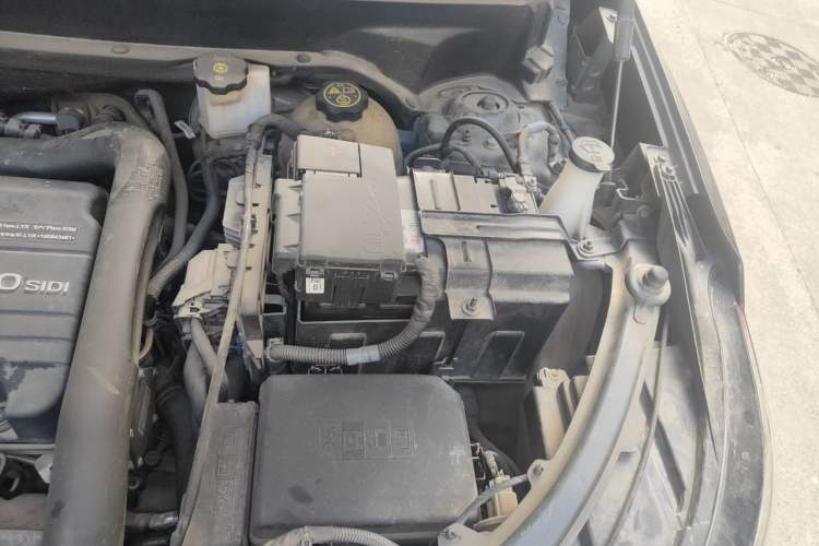 Used Chevrolet Equinox 2019 535T Automatic YuJie Edition China V Standard Engine Bay Left