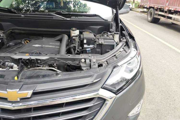 Used Chevrolet Equinox 2019 535T Automatic YuJie Edition China VI Engine Bay Left