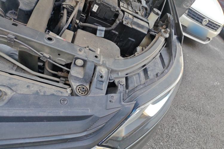 Used Chevrolet Equinox 2019 535T Automatic YuJie Edition China V Standard Engine Bay Left