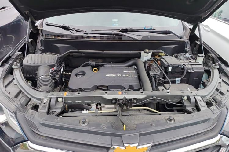 Used Chevrolet Equinox 2019 535T Automatic Chijie Edition China VI Engine Bay