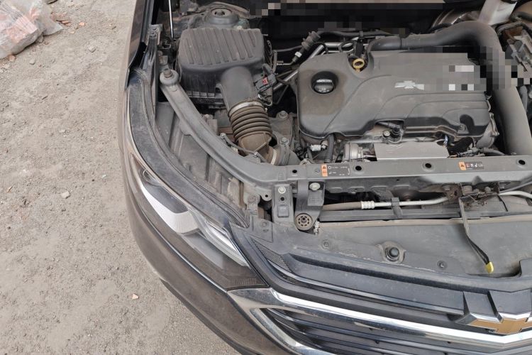 Used Chevrolet Equinox 2019 535T Automatic YuJie Edition China VI Engine Bay Right