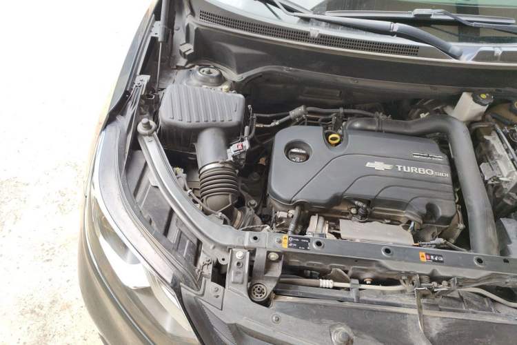 Used Chevrolet Equinox 2019 535T Automatic YuJie Edition China VI Engine Bay Right