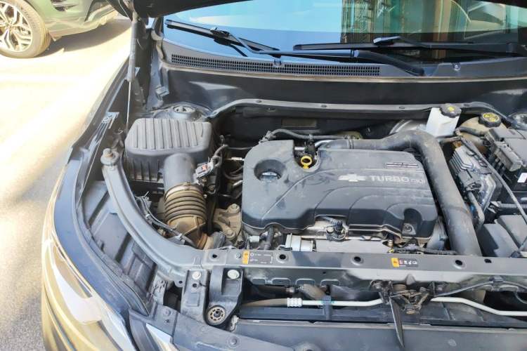 Used Chevrolet Equinox 2019 535T Automatic Chijie Edition China V Standard Engine Bay Right