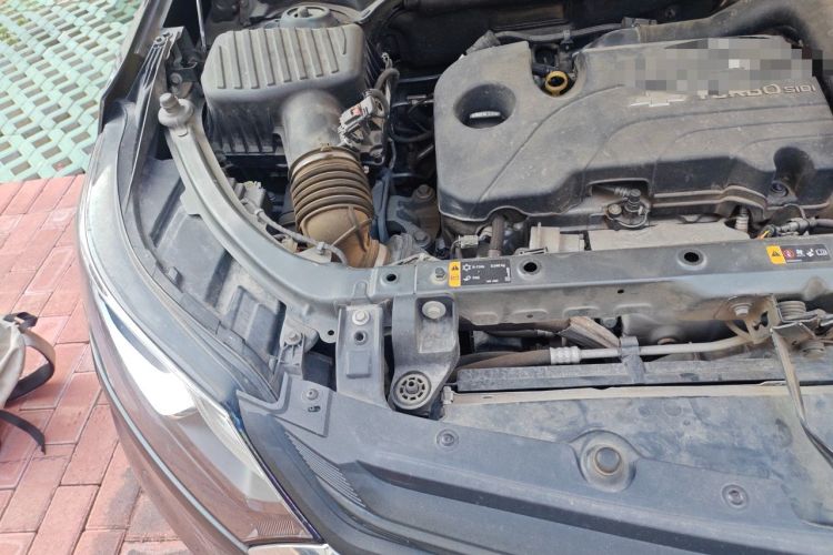 Used Chevrolet Equinox 2019 535T Automatic YuJie Edition China V Standard Engine Bay Right