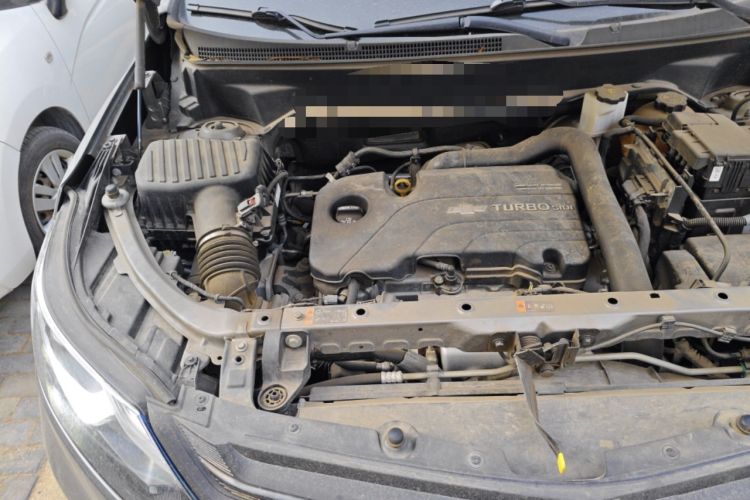 Used Chevrolet Equinox 2019 535T Automatic YuJie Edition China VI Engine Bay Right