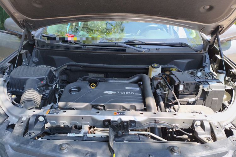 Used Chevrolet Equinox 2019 535T Automatic Chijie Edition China VI Engine Bay