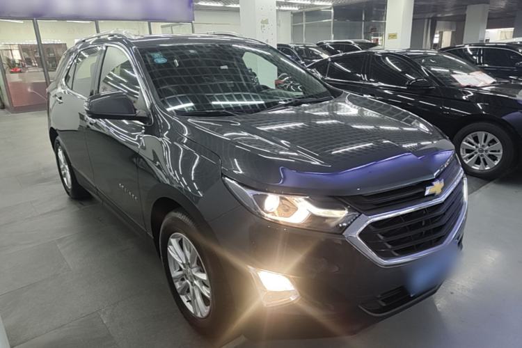 Used Chevrolet Equinox 2019 535T Automatic YuJie Edition China VI Front Right 45 Deg