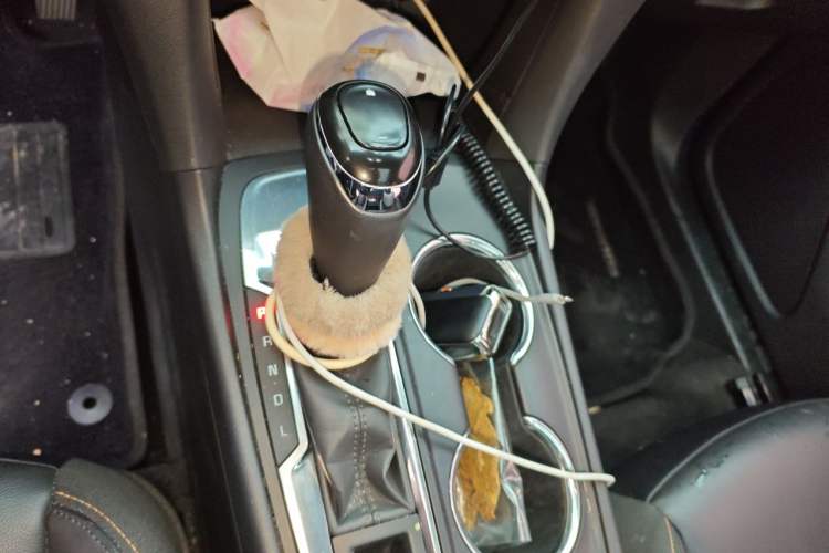 Used Chevrolet Equinox 2019 535T Automatic YuJie Edition China V Standard Gear Lever