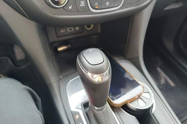 Used Chevrolet Equinox 2019 535T Automatic YuJie Edition China V Standard Gear Lever