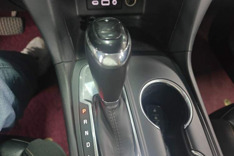 Used Chevrolet Equinox 2019 535T Automatic YuJie Edition China V Standard Gear Lever
