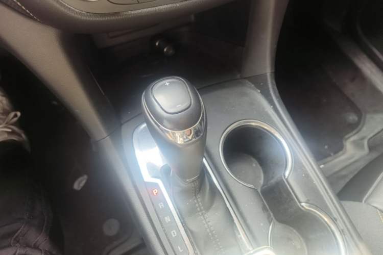 Used Chevrolet Equinox 2019 535T Automatic YuJie Edition China V Standard Gear Lever