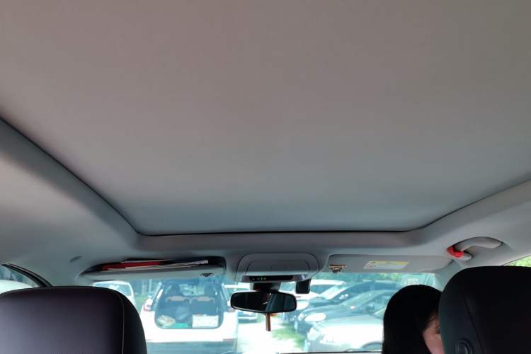 Used Chevrolet Equinox 2019 Redline 550T Automatic All-Wheel-Drive Trailblazer RS China VI Standard Headliner