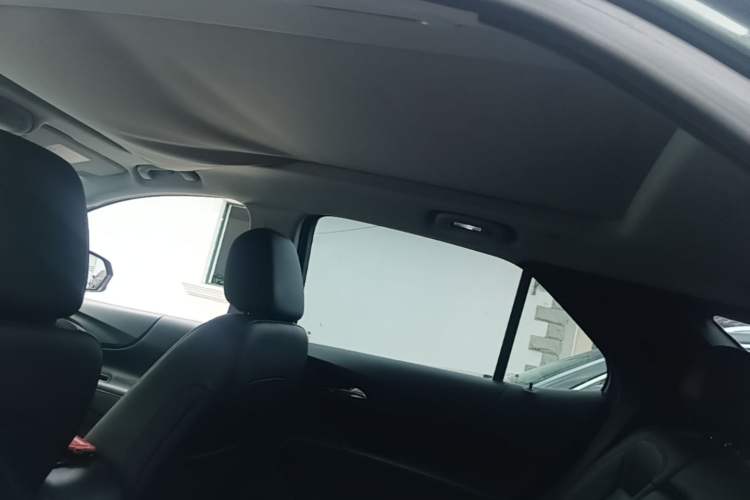 Used Chevrolet Equinox 2019 535T Automatic YuJie Edition China V Standard Headliner