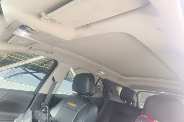 Used Chevrolet Equinox 2019 535T Automatic YuJie Edition China V Standard Headliner